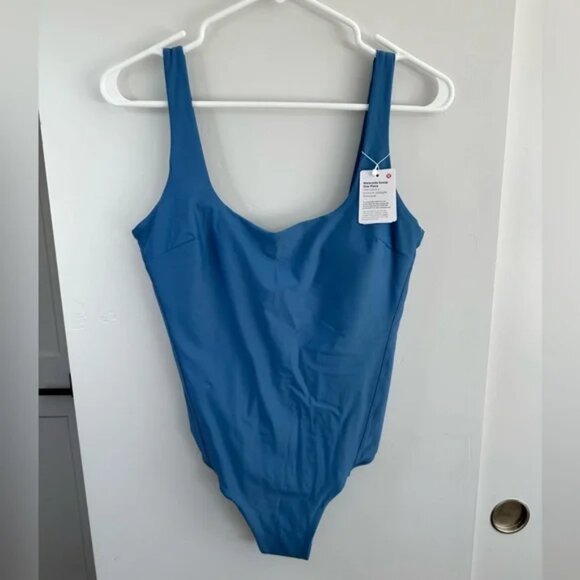 Lululemon Waterside Scoop One Piece Bathing Suit 8 - Picture 1 of 12